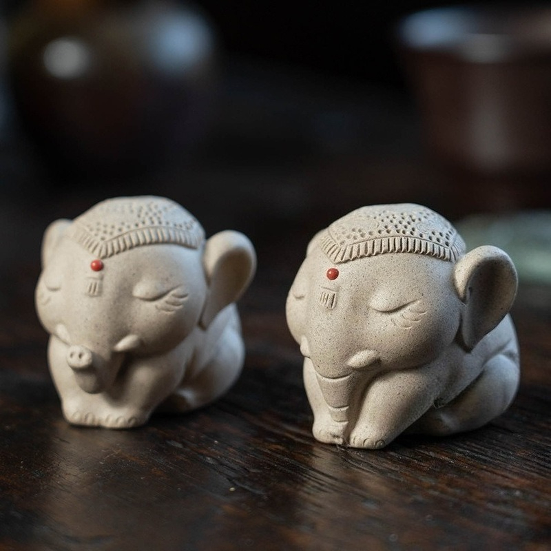 Unique Table Accessories - Figura Decorativa de Elefante de Arcilla